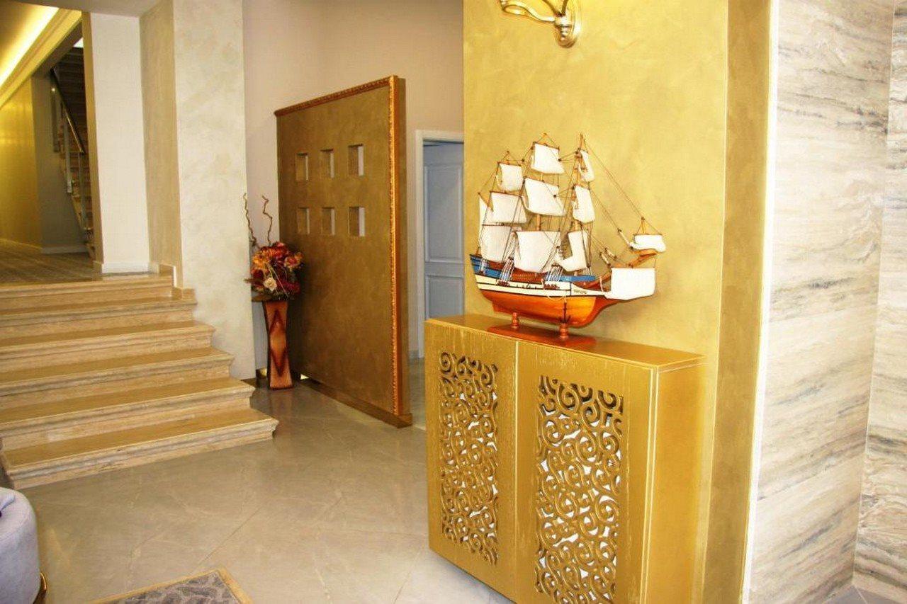 Brais Hotel 4*