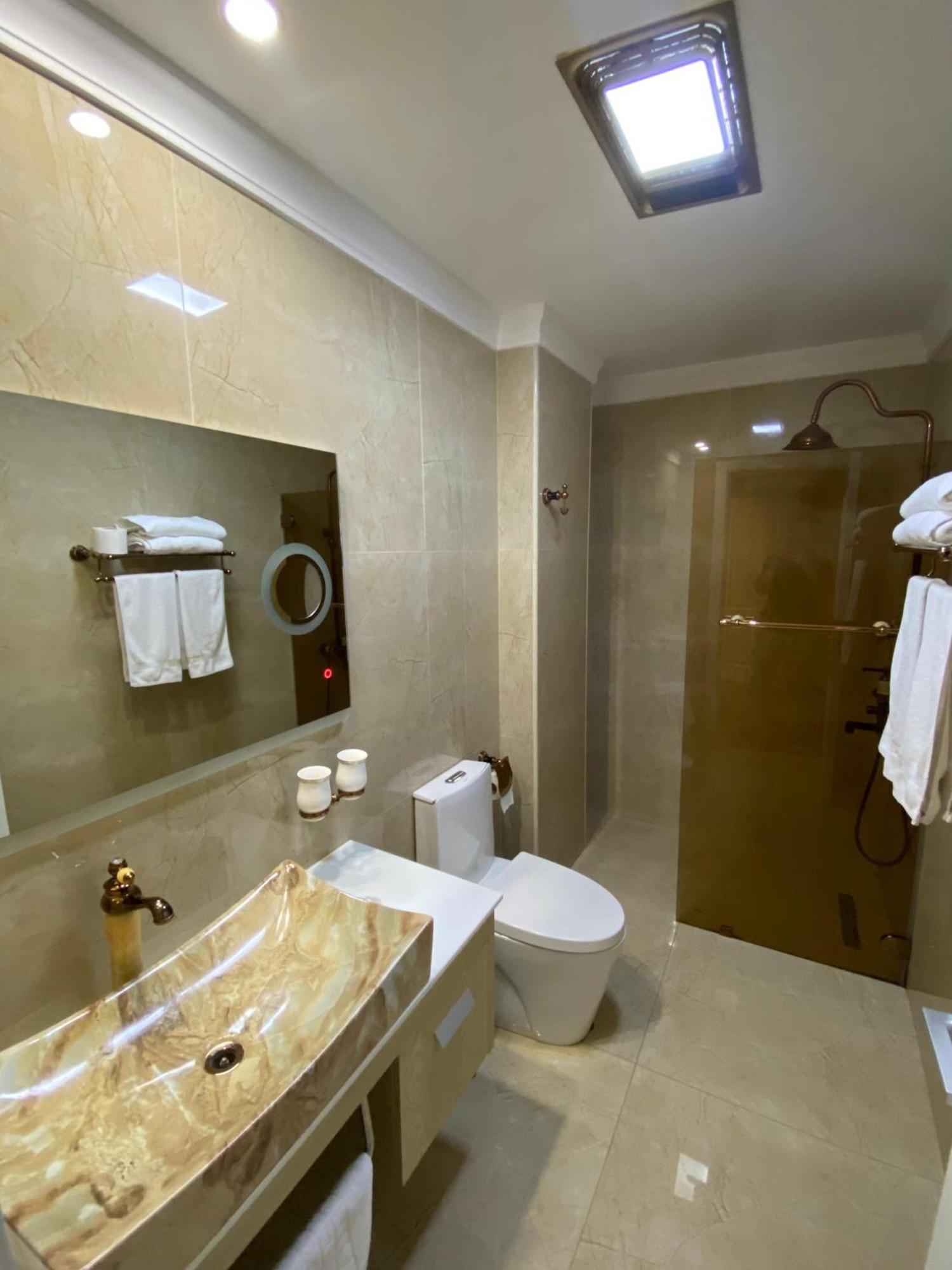 Hotel Brais Durres